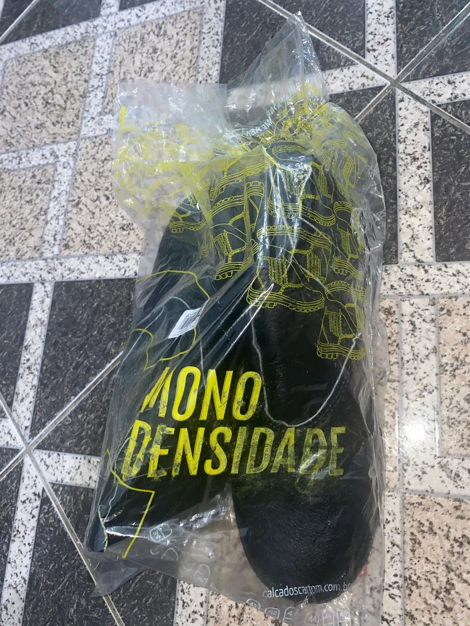 VENDO BOTA DE SEGURANÇA LACRADA - Foto 2