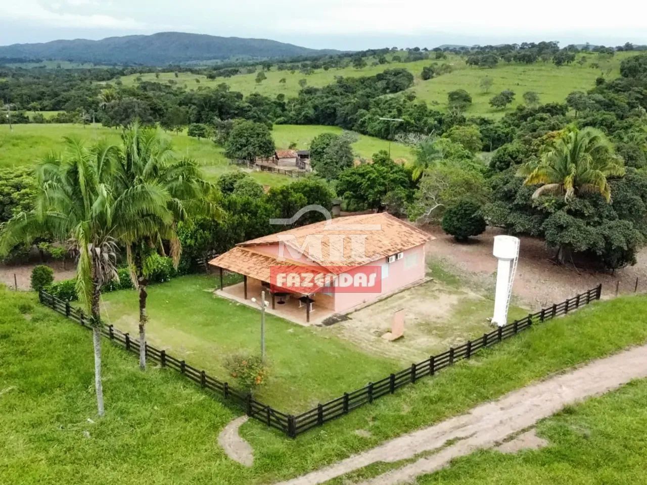 Fazenda 169 Alqueires (817,96 hectares) Ipameri - GO - Foto 4