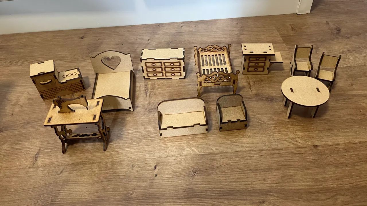 Móveis de madeira para casa de boneca  - Foto 2