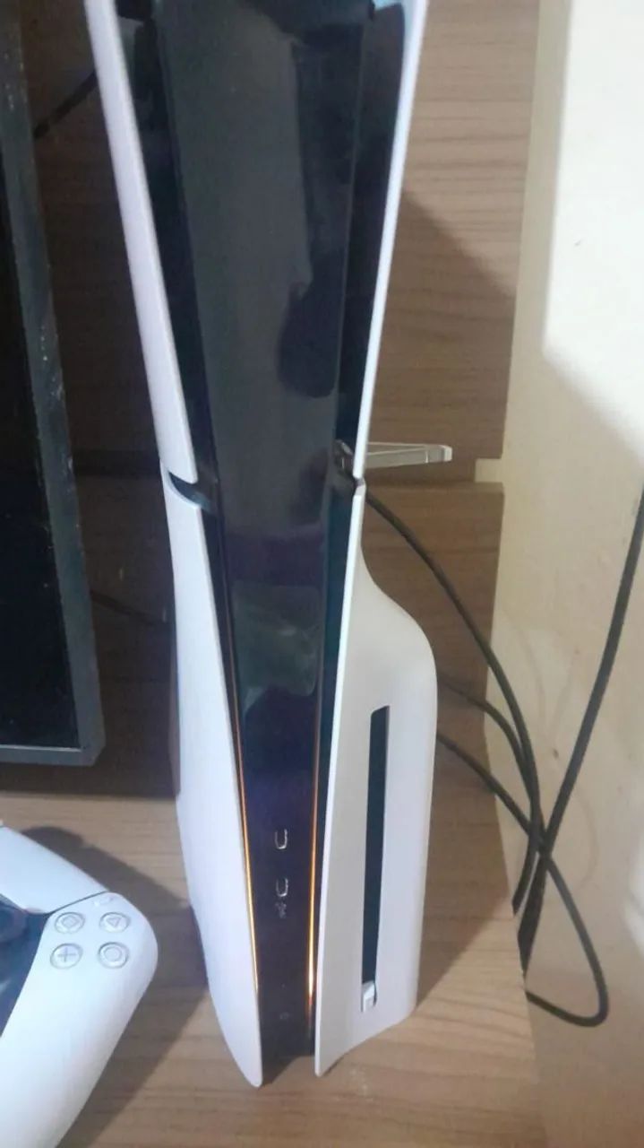 PS5 Slim Bundle (SEMI NOVO) - Foto 2