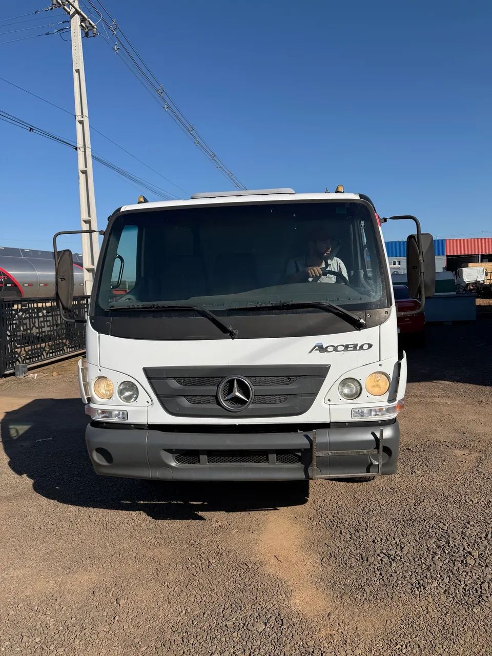 Mercedes-Benz Accelo 815 - 2013 | Excelente Estado