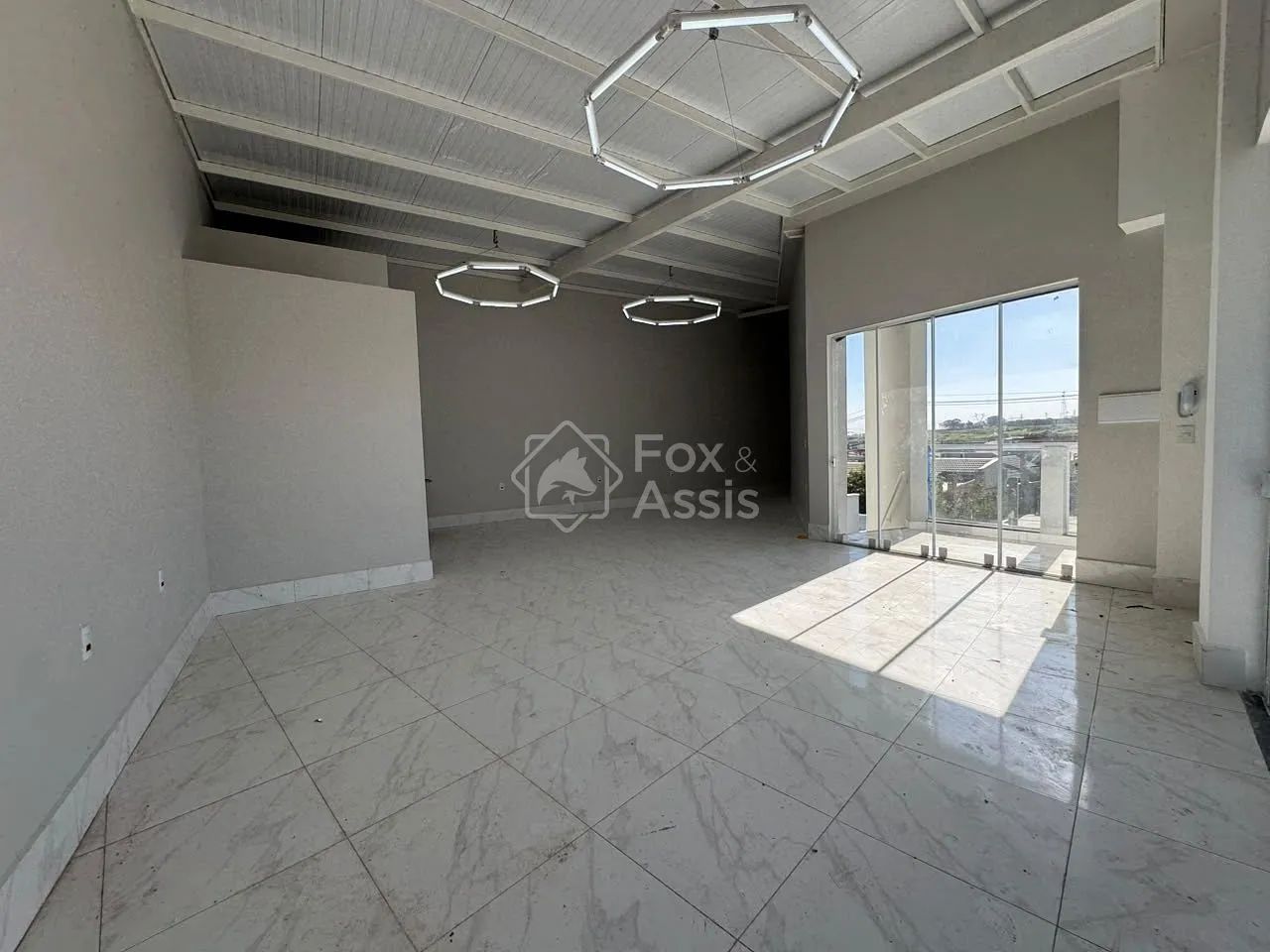 Sala para locação sobre loja! - Foto 2