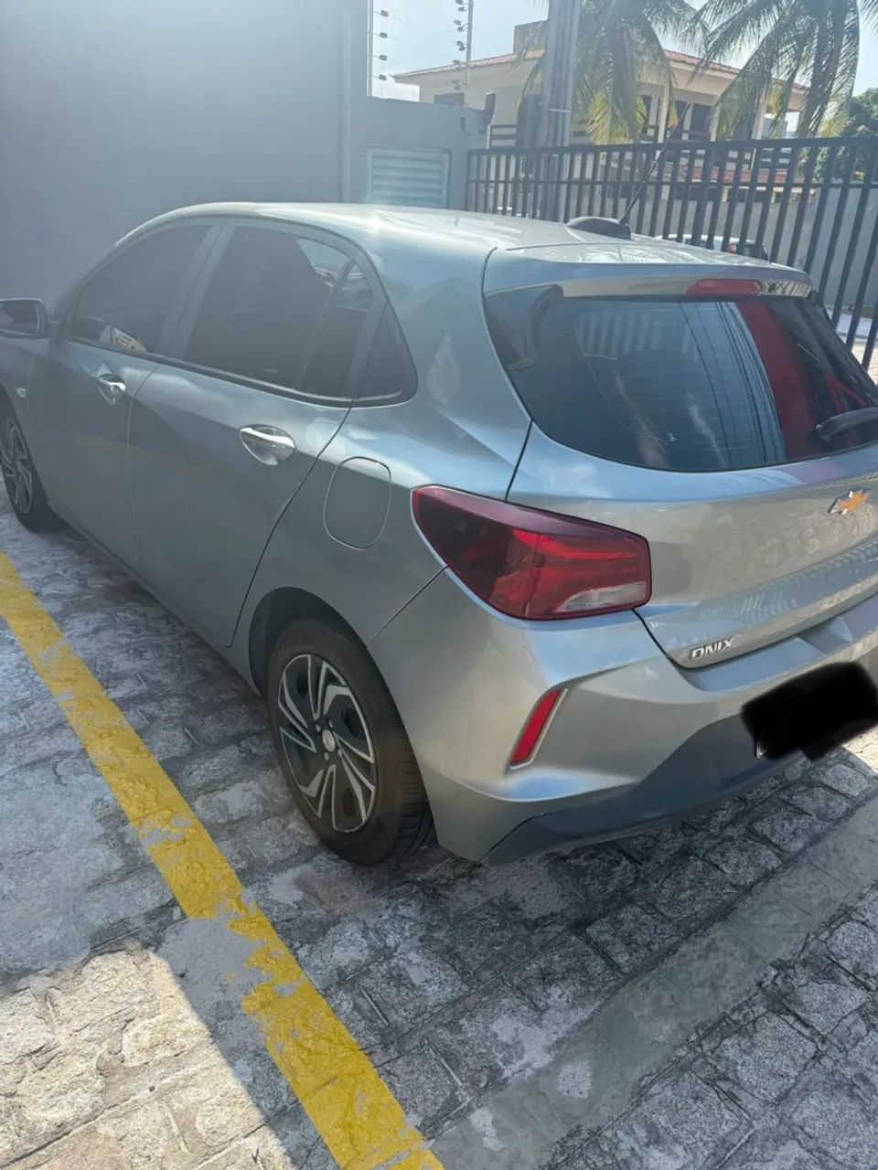 Alugo 700 semanal Ônix Completo 2025 hatch - Foto 3