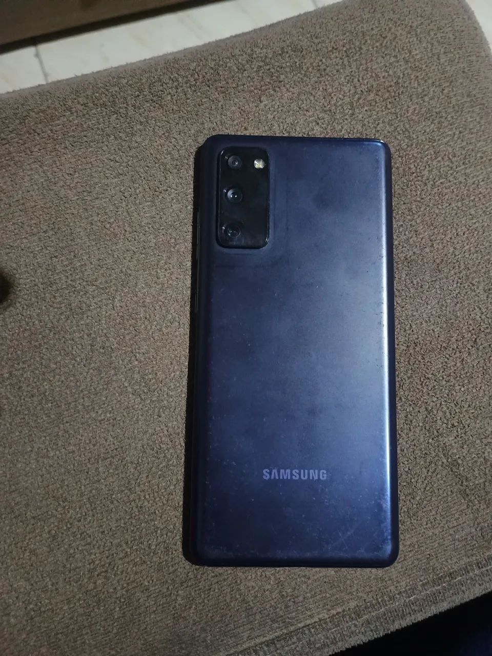 Samsung Galaxy S20 FE - Usado - Foto 3