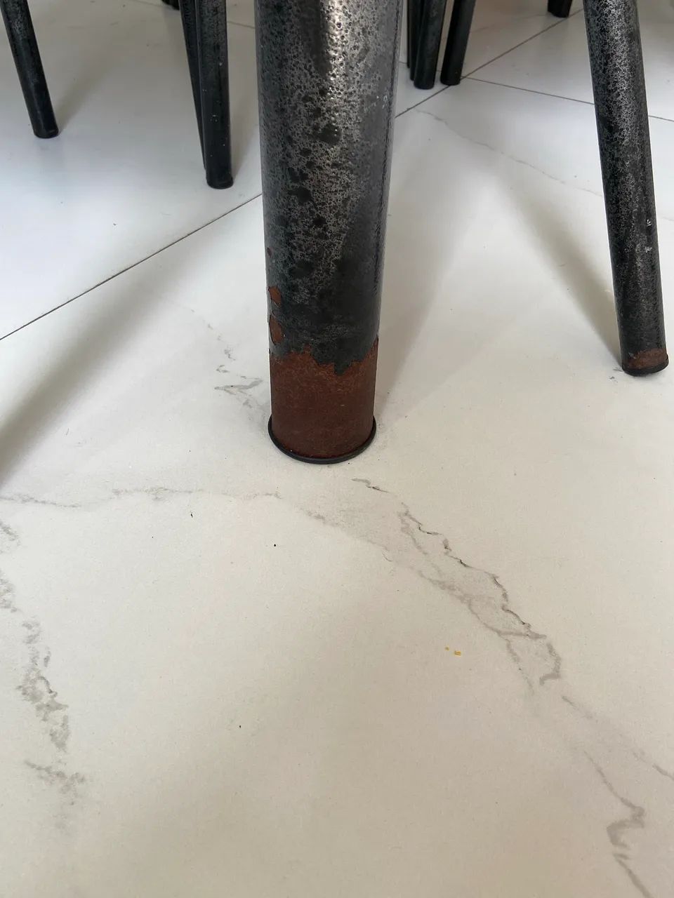 Mesa de jantar 6 cadeiras  - Foto 4