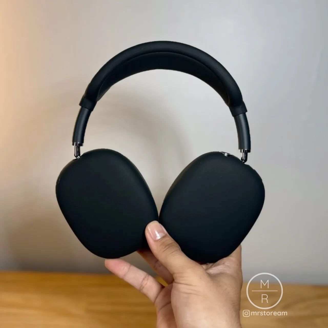 Kit para proteção de AirPods Max / Silicone / 18x no cartão