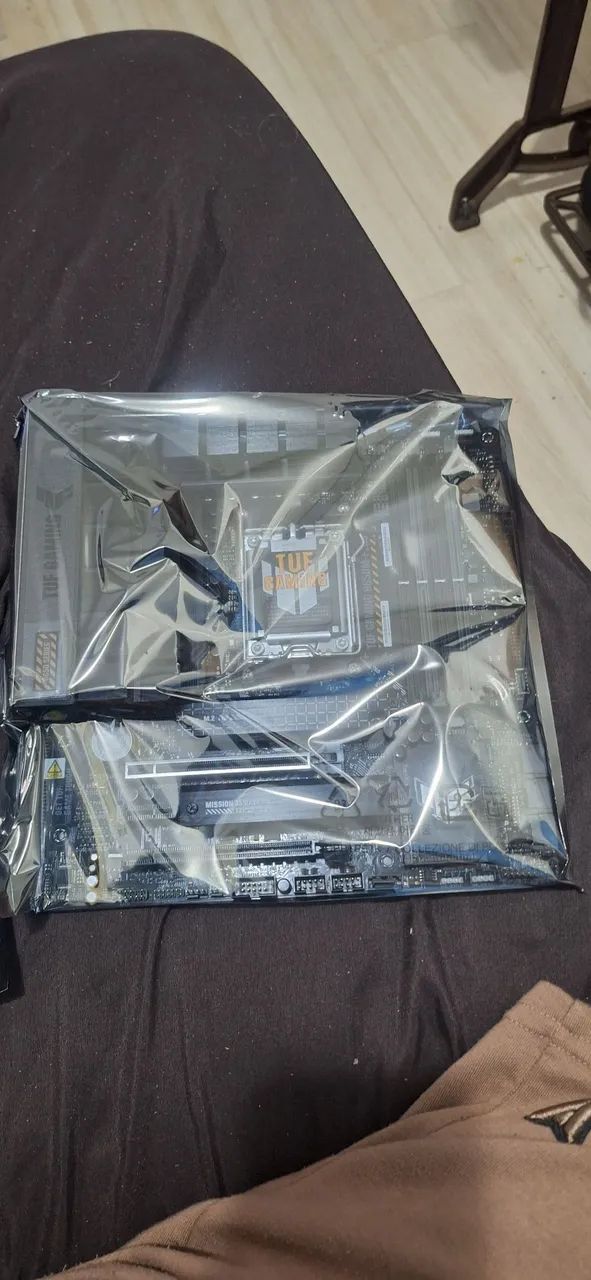 Asus B650M plus tuf gaming - Foto 2