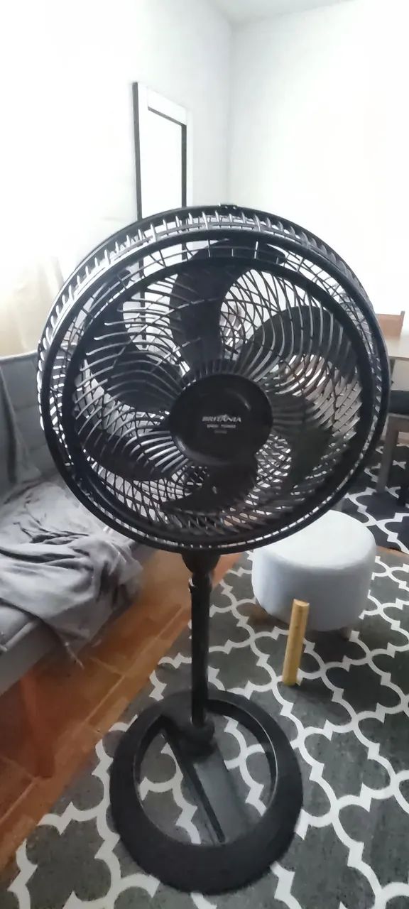 Ventilador Britânia 110V - Com Defeito 