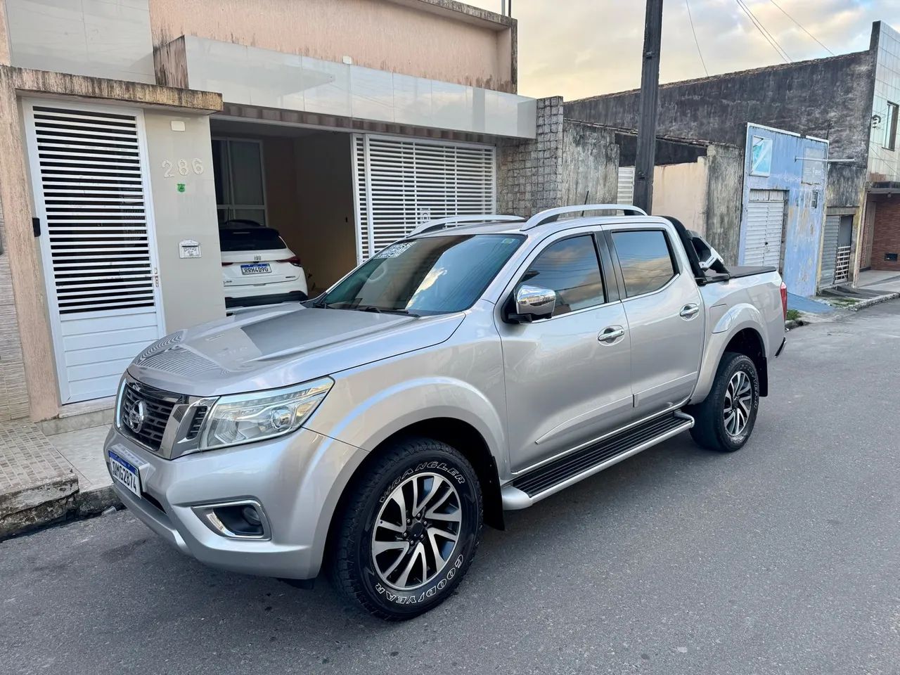 Nissan Frontier LE CD 4X4 2.3 BI-TB DIESEL AUT. 2019