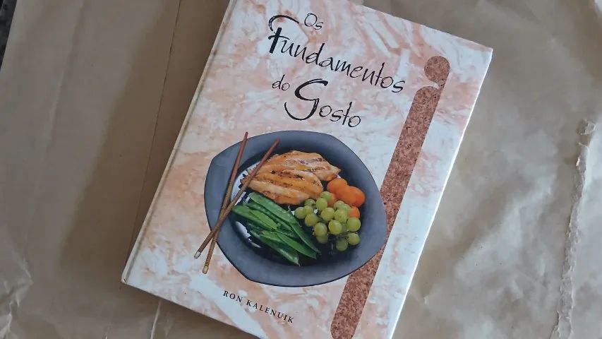 06 Livros  - Foto 3