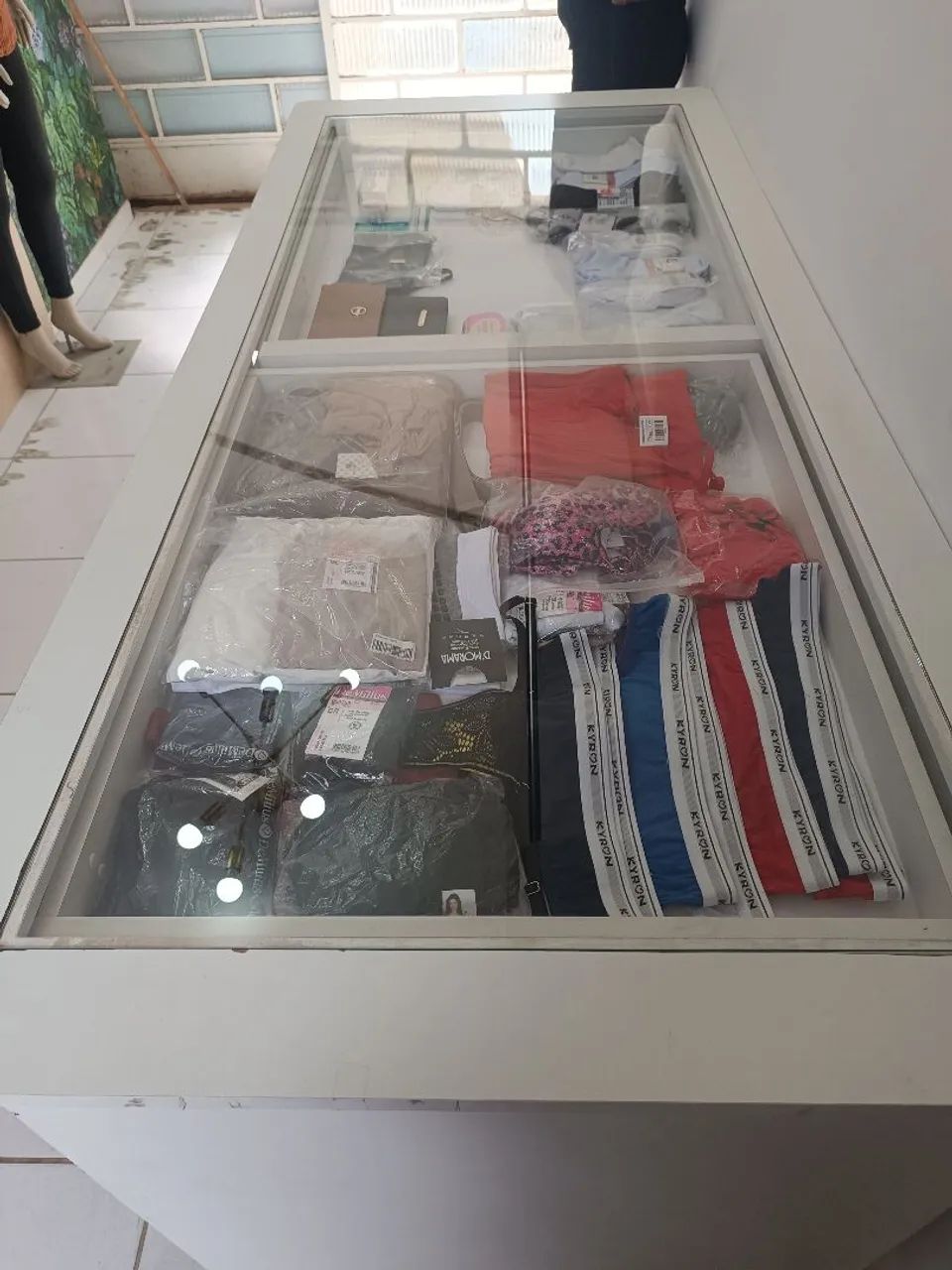 Mesa para loja linda - Foto 4