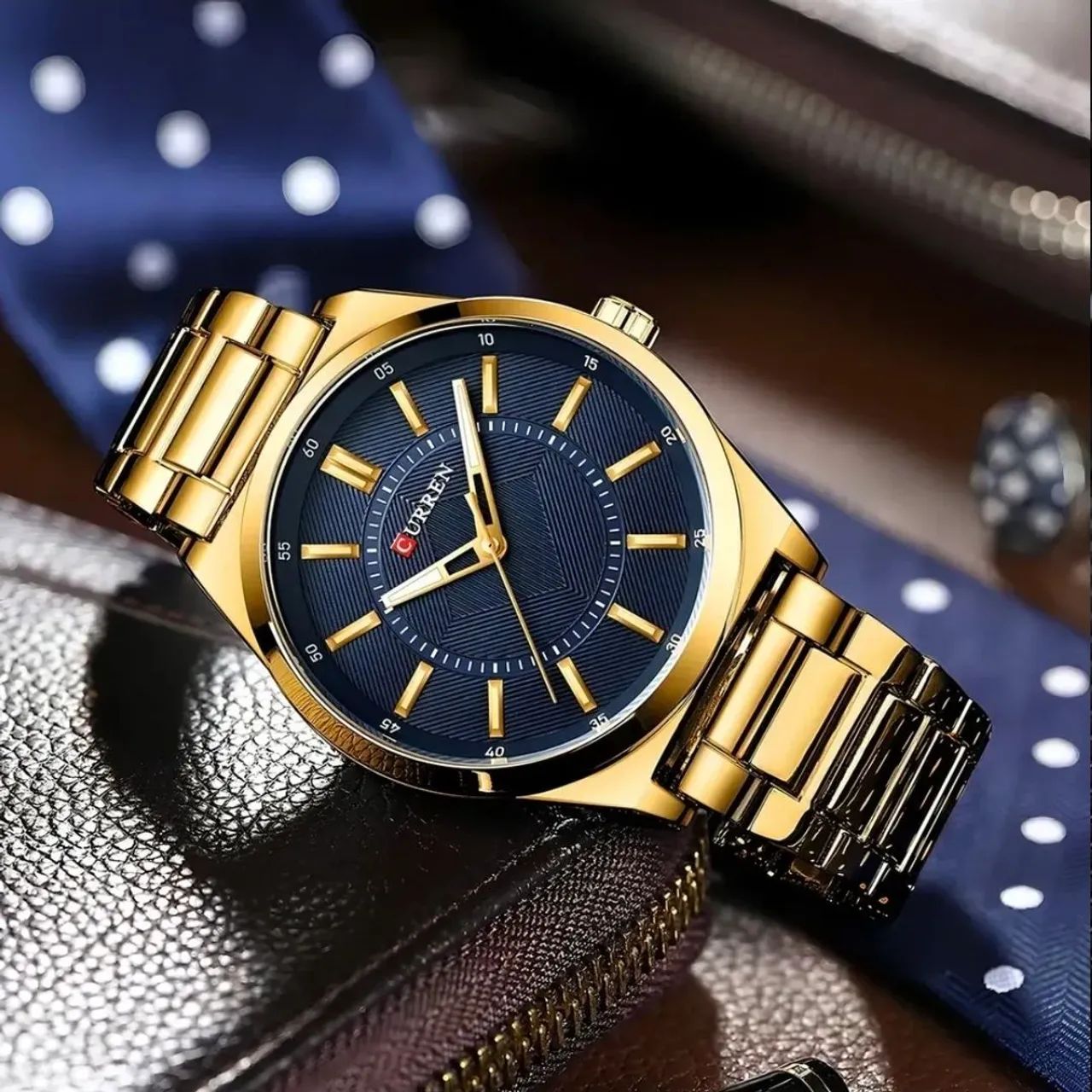 Relógio masculino curren. 
