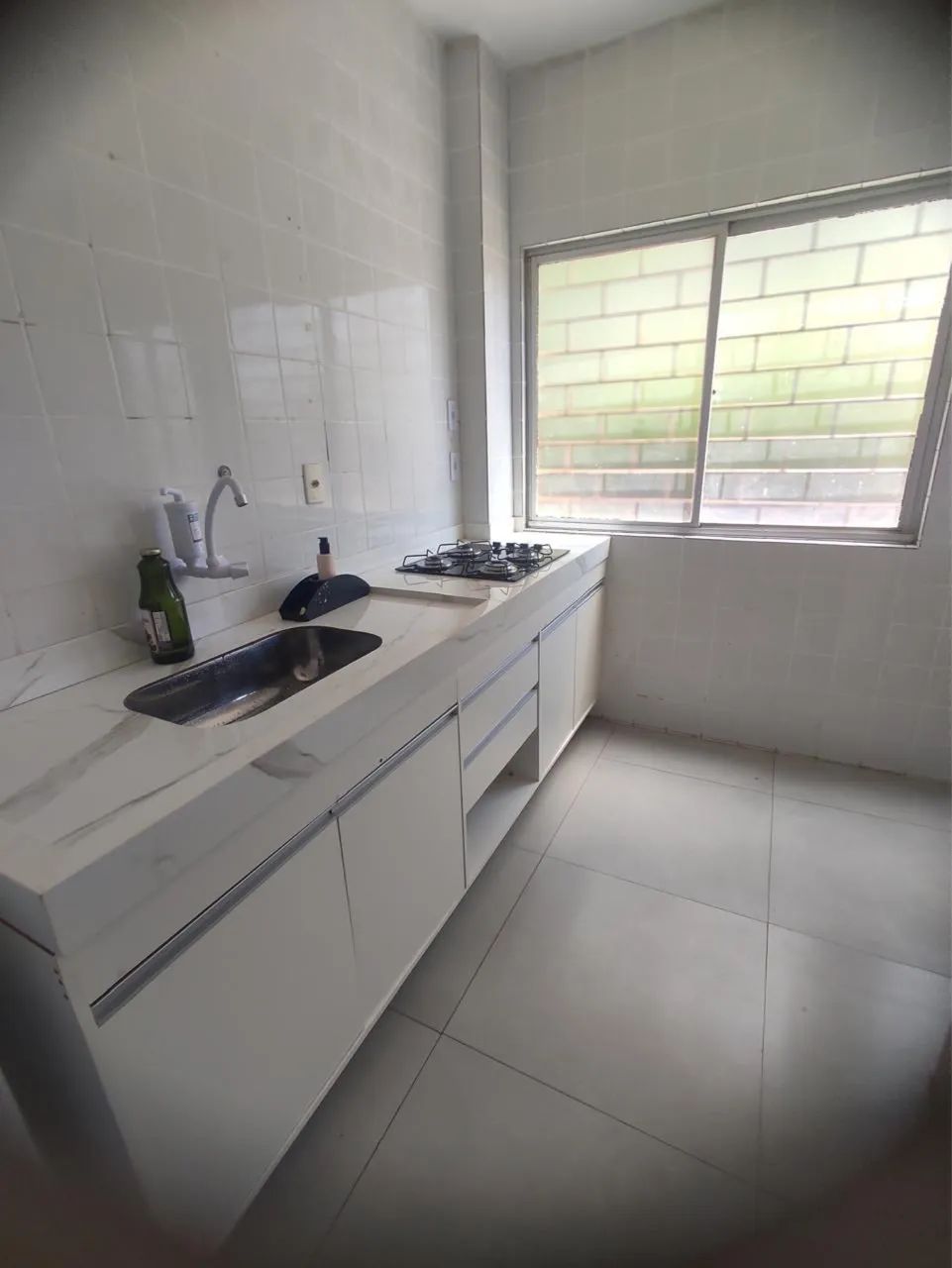 Apartamento na 308 sul incluso água 
