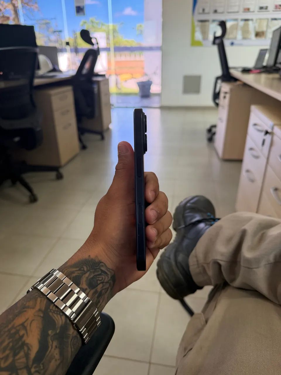 IPHONE 16 SEMI NOVO