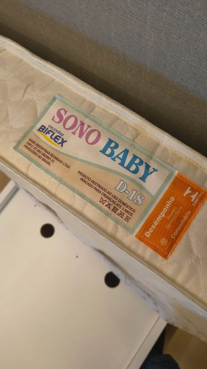 Conjunto Cama/Berço e Cômoda Madeira Maciça. - Foto 4