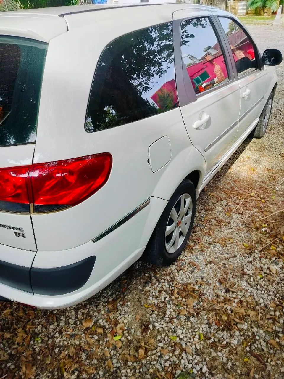 Fiat Palio Week. Attractive 1.4 Fire Flex 8V 2014 - Foto 5