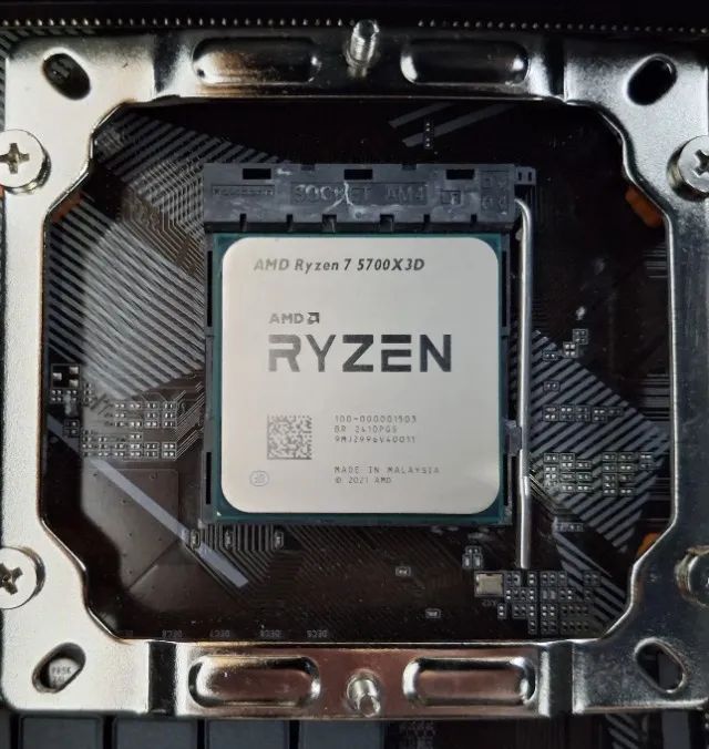 AMD Ryzen 7 5700X3D Processador