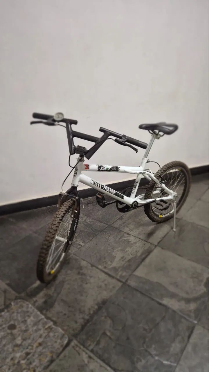 Bicicleta BMX  aro 20 - Foto 4