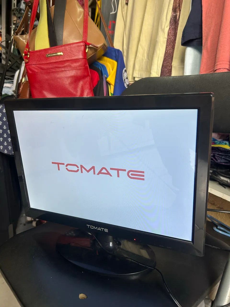 Monitor Tomate 15,4 Polegadas Pc Tela Led Hd Vga Hdmi