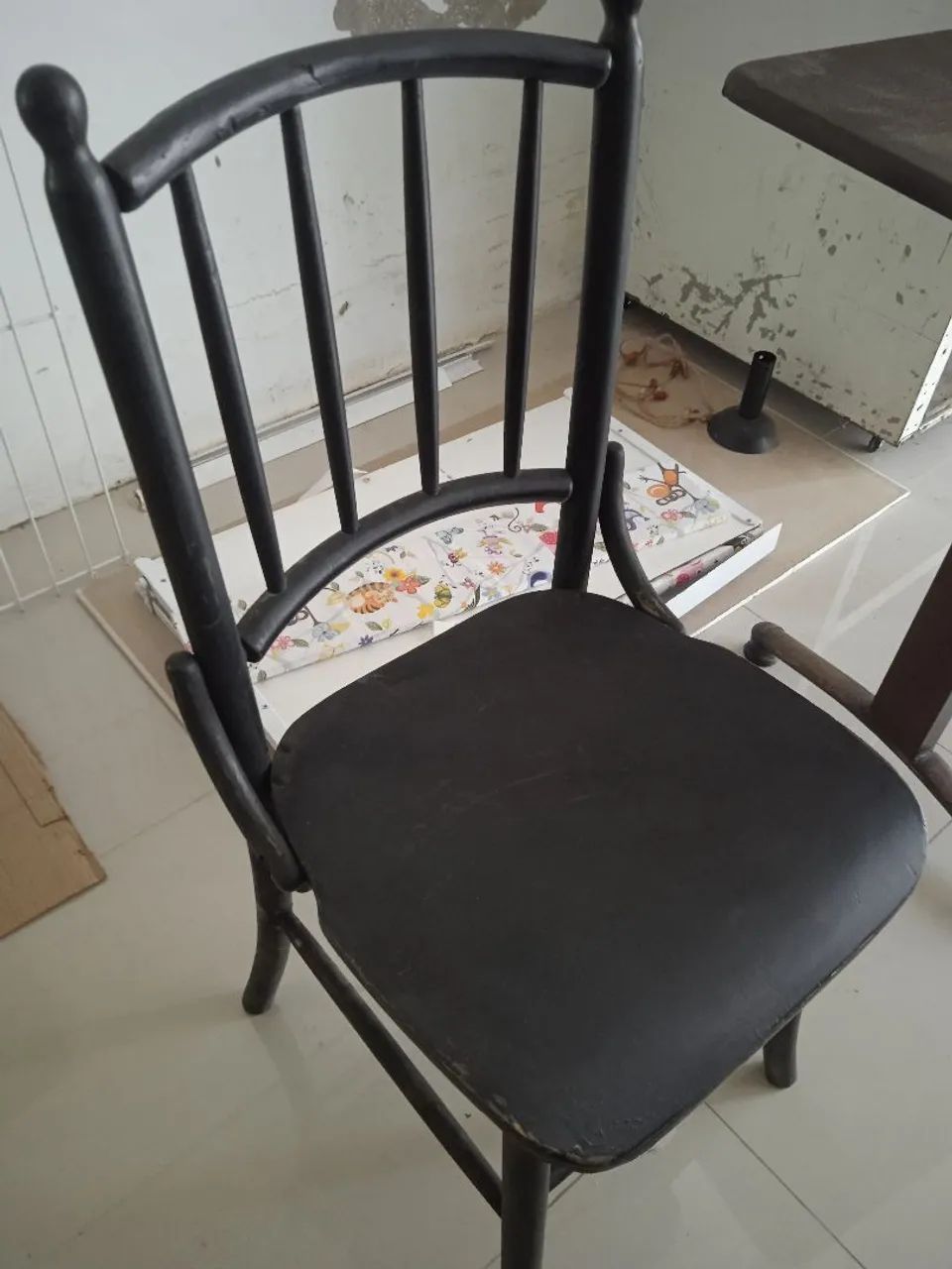 Mesa e cadeira - Foto 3