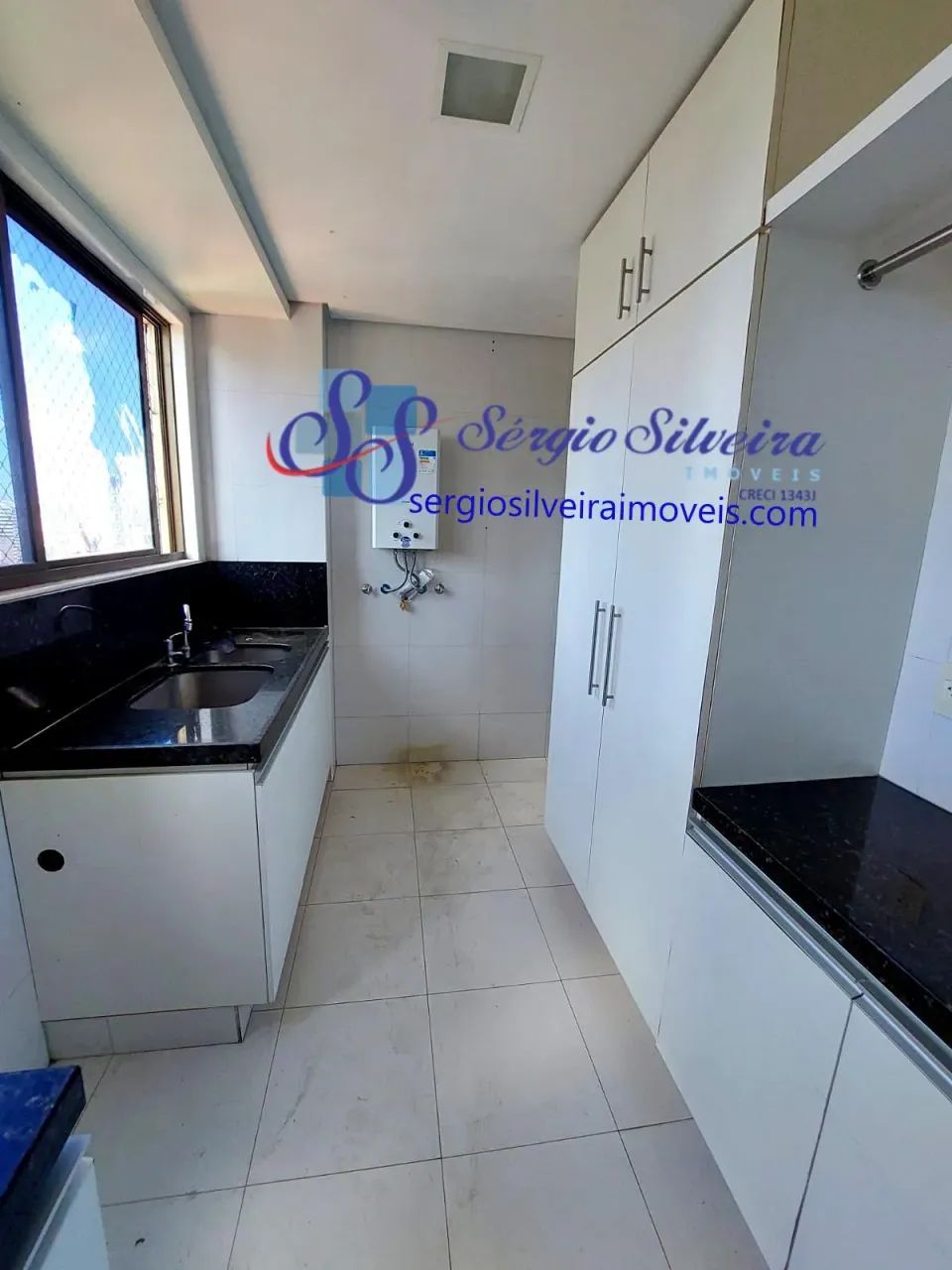 Amplo apartamento com 4 suítes no bairro Guararapes - Foto 9