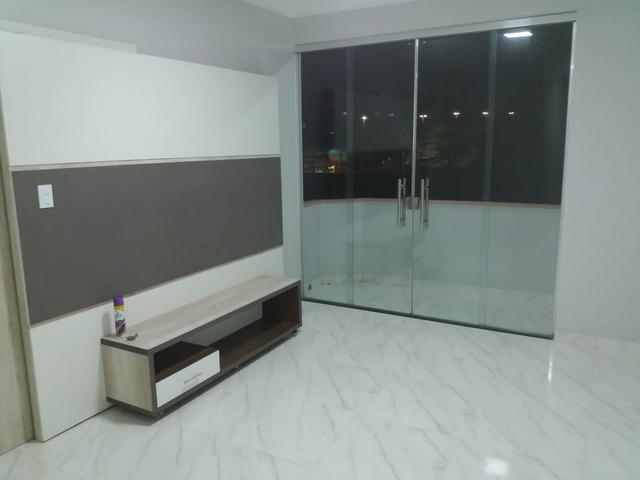 Apartamento na Constantino Nery