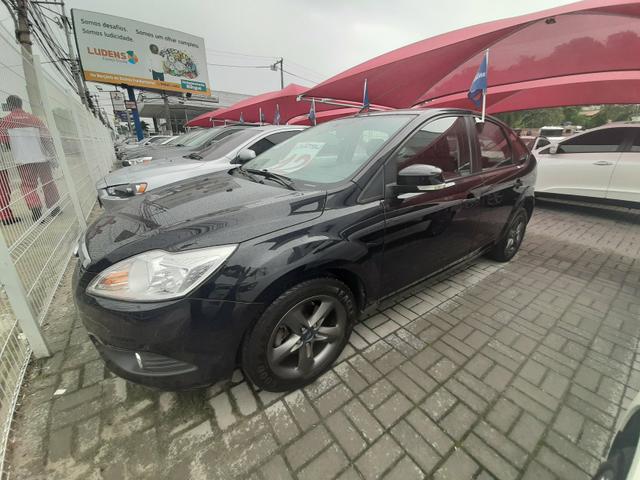 Ford Focus 1.6MT Glx - Completo - 1 Ano de Garantia