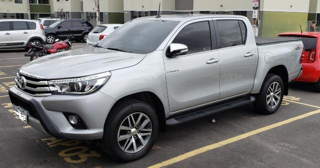 Toyota Hilux SRX 2.8 4x4 - Foto 3