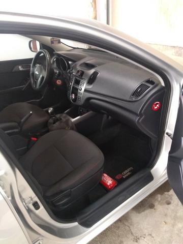 Kia Cerato - Foto 3