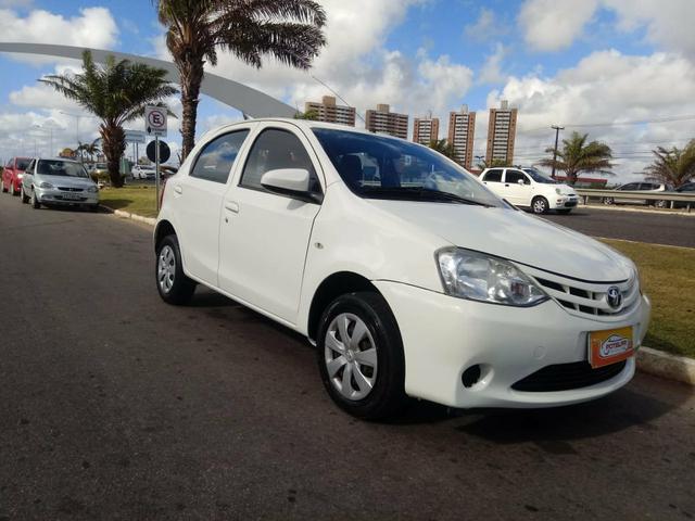Toyata Etios 1.3x 2014 COMPLETO! - Foto 5