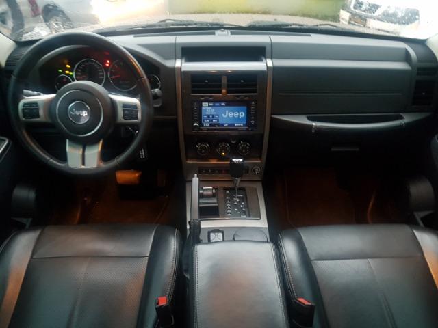 Jeep Cherokee 3.7 4x4 V6 - Foto 4