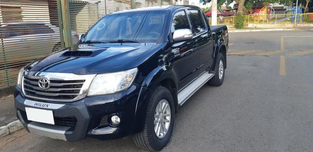 Toyota - Hilux CD Srv 4x4 Diesel Automático Completo 2014/2015 - Foto 11