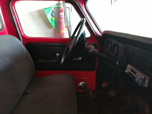 Vendo essa caminhonete 17 mil ano 80 contato - Foto 4
