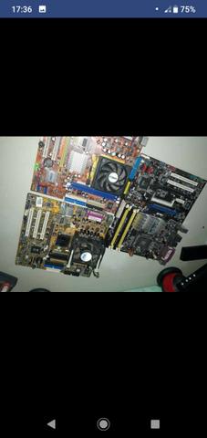 Placas mae com defeito