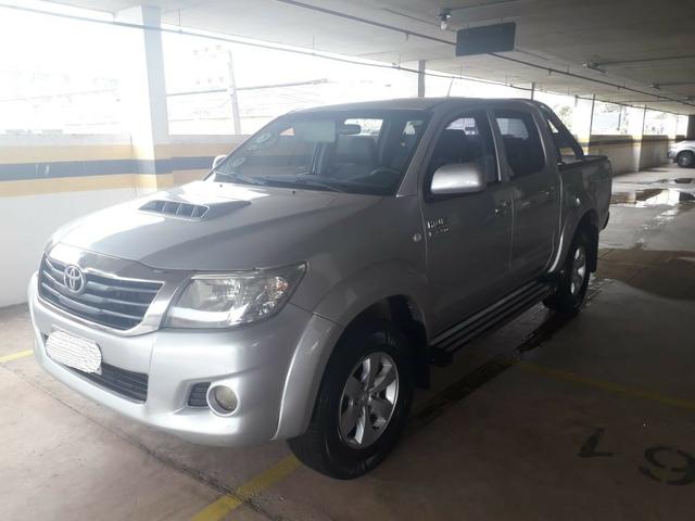 Toyota Hilux CD 4x4 3.0 Prata