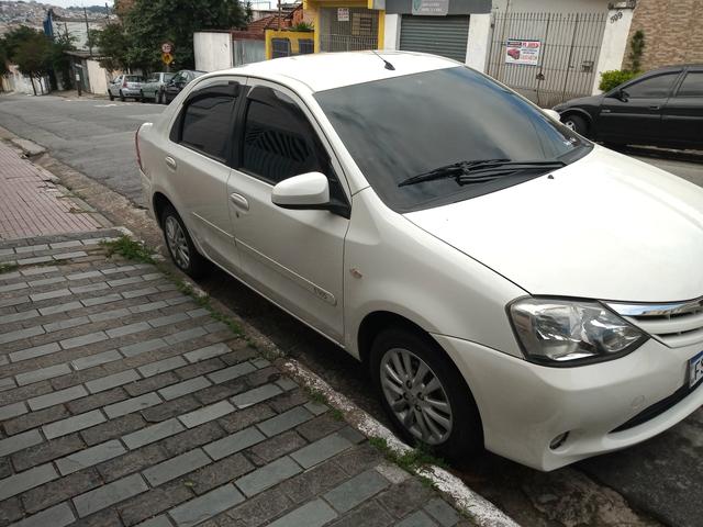 Etios sedan 1.5 xls 2014 - Foto 2