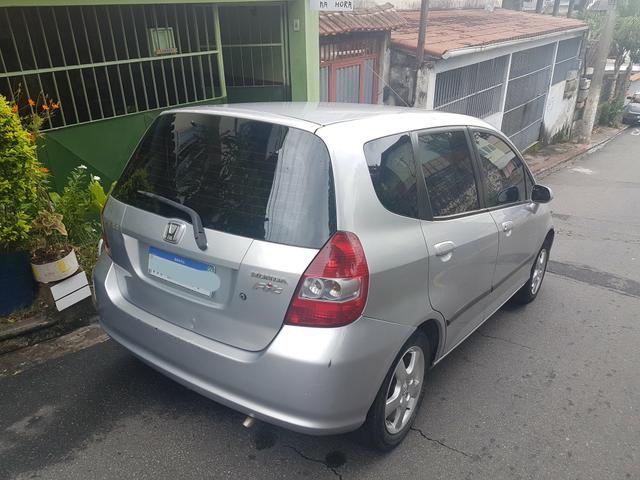 Vendo Honda fit automático - Foto 6