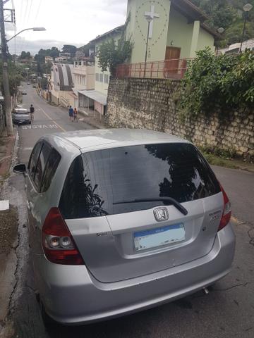 Vendo Honda fit automático - Foto 5