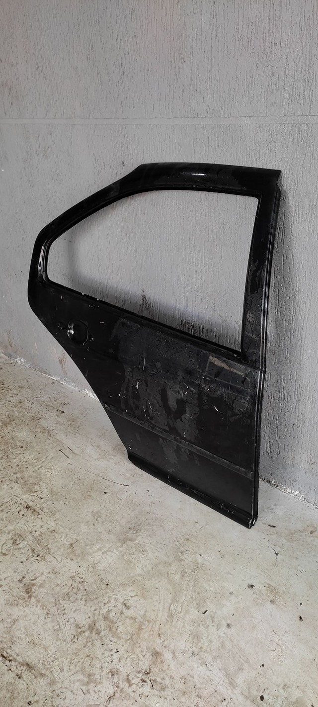 Porta Traseira Direita VW Bora 2001/...