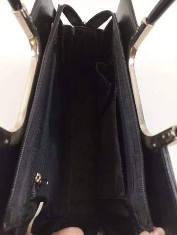 Bolsa De Mão Preta Couro Sintético Estruturada - Foto 3