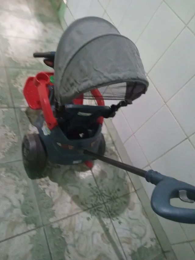 Triciclo Infantil Reclinável com Capota Velobaby Bandeirante - Faz a Boa!