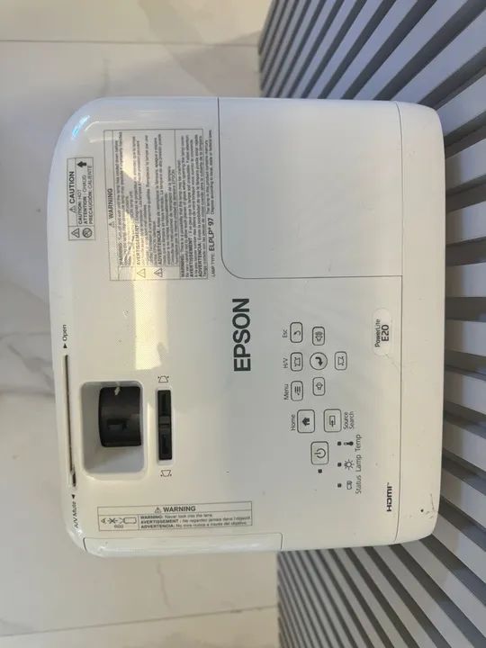 Projetor Epson PowerLite E20  - Foto 6