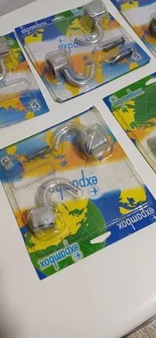 05 cartelas c/ 2 cabides 100,00
