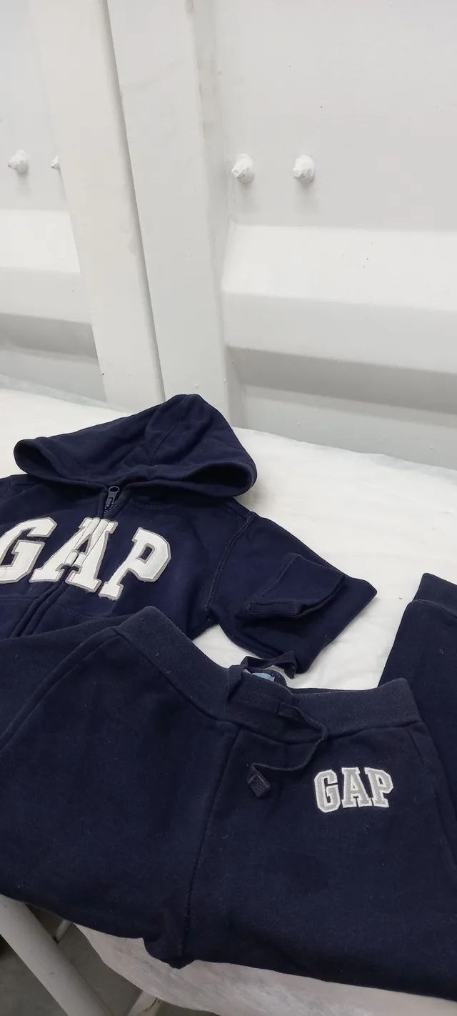 kit de roupa Gap