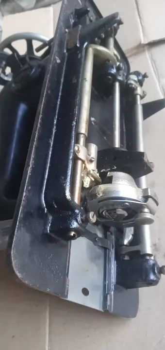 Maquina   antiga de  costura  philips  - Foto 2