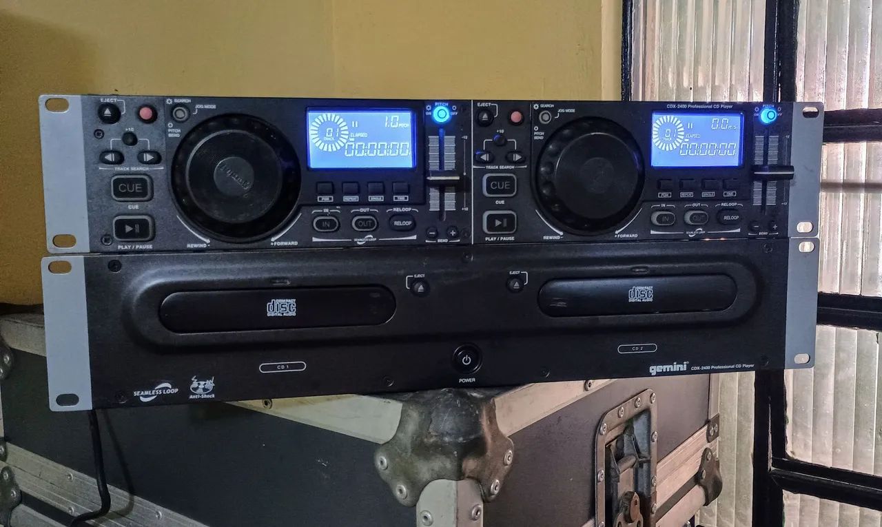 CD player duplo profissional Gemini CDX-2400 - Foto 3