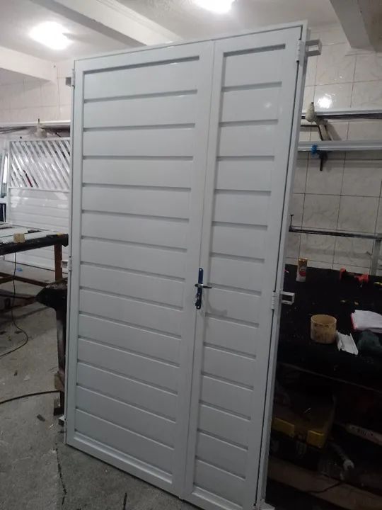 Esquadria de alumínio e vidro 