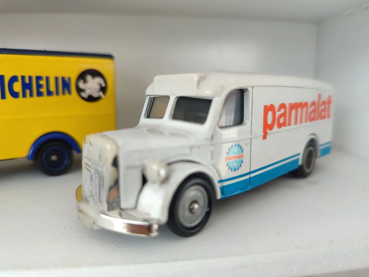 Caminhão de brinquedo Michelin Parmalat Corgi - Foto 2