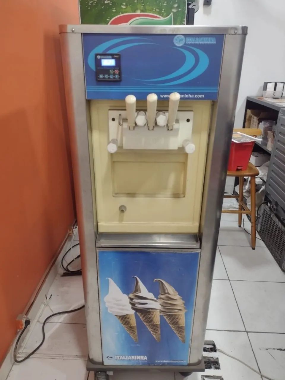 Máquina de Sorvete Expresso ITALIANINHA P2 - 3 Sabores | 220V