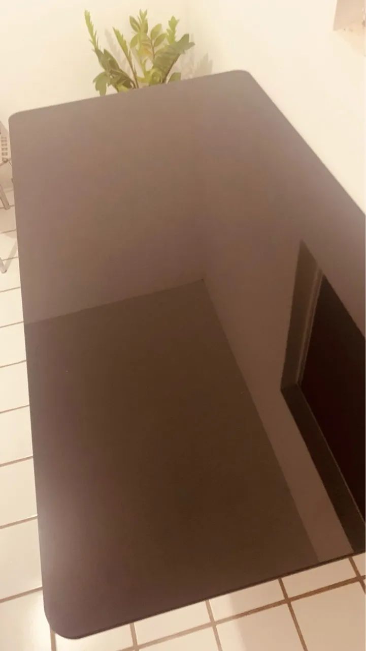 Vendo mesa com tampo de vidro 6 lugares - Foto 2